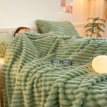 Зимние теплые одеяла Пушистое одеяло для спальни Удобные одеяла Мягкие покрывала Однотонное осеннее покрывало для кроватей